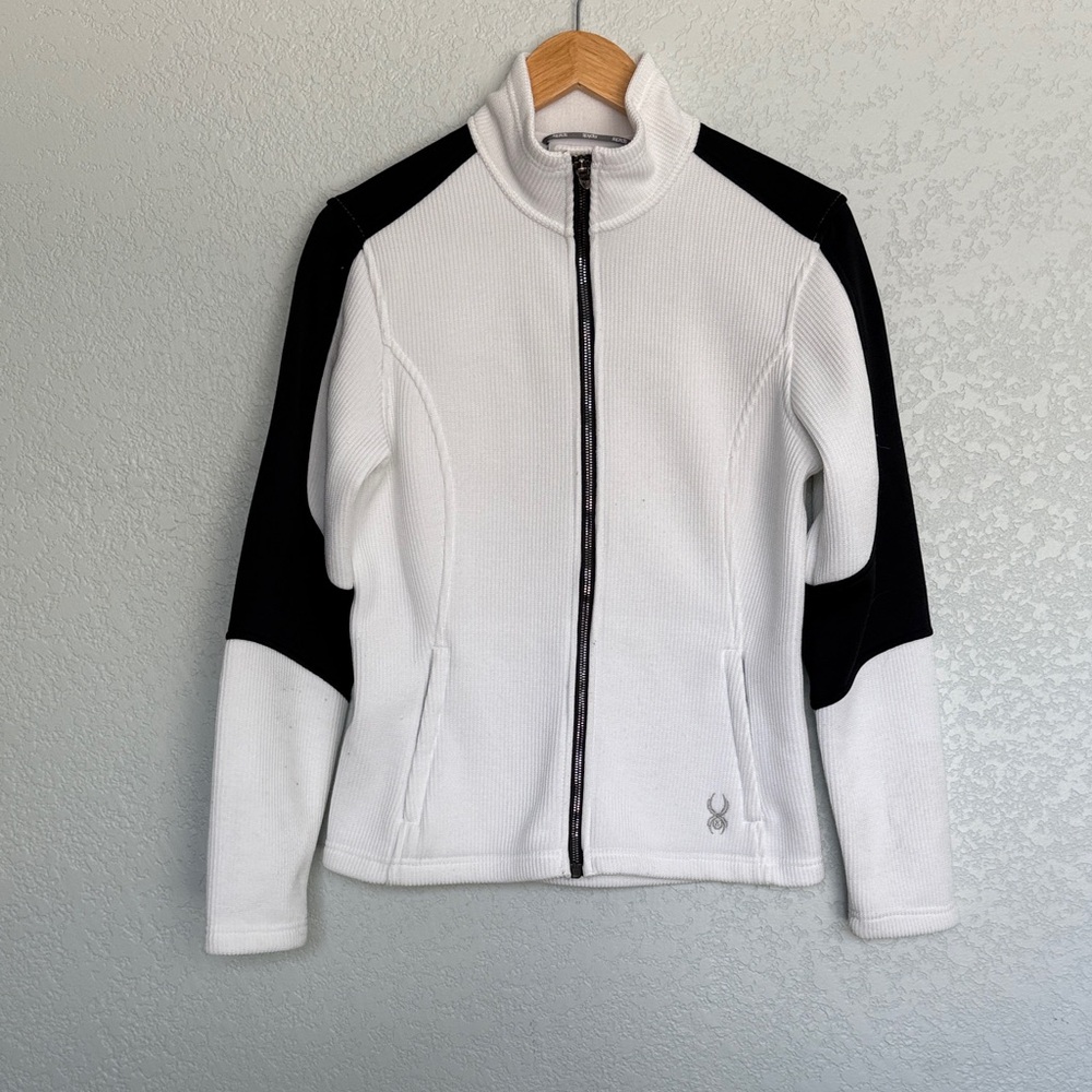 Spyder Women's Black and White Ski Jacket
0017